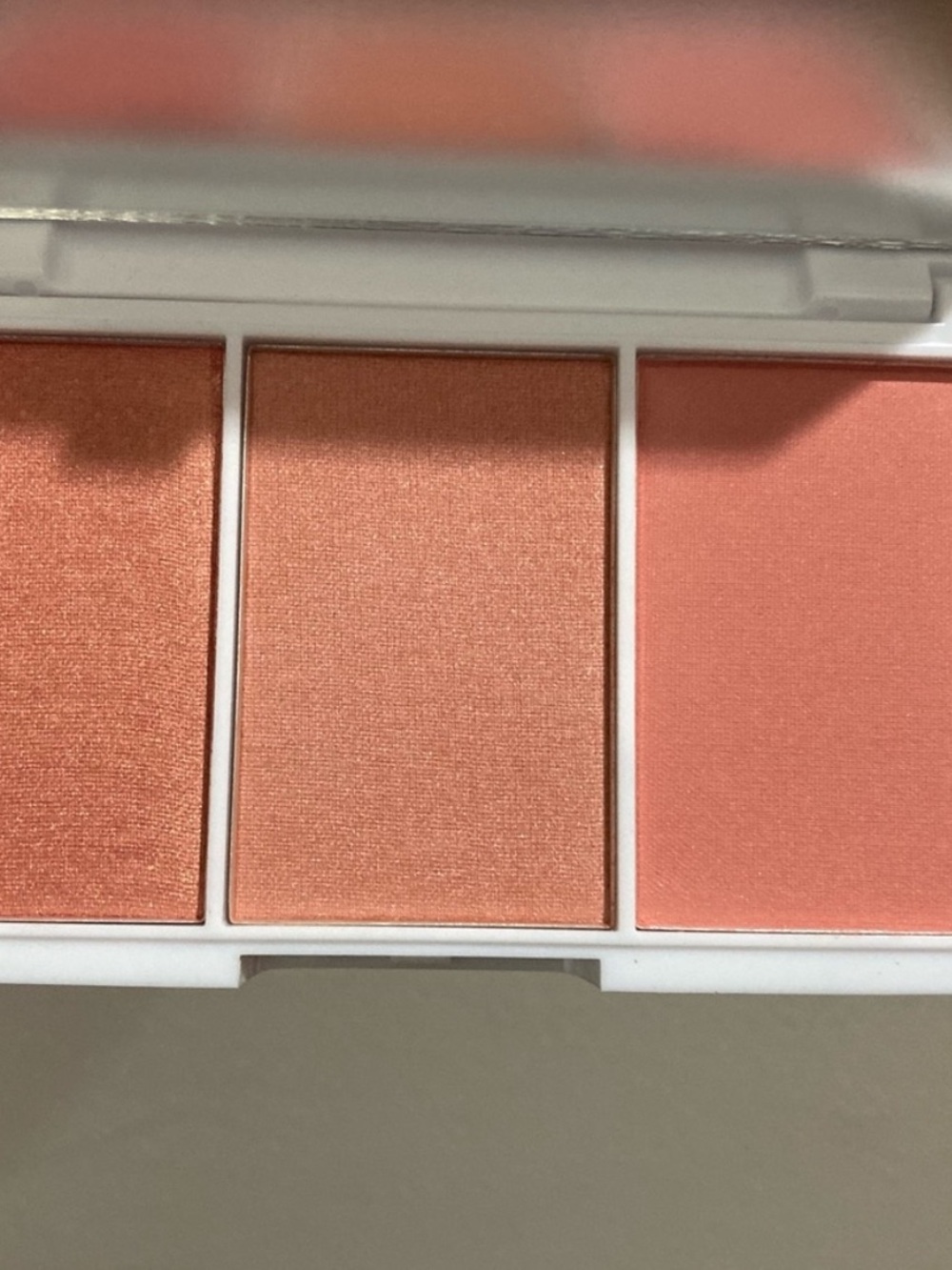 Kaleido Skin Luminate Three Shade Palette